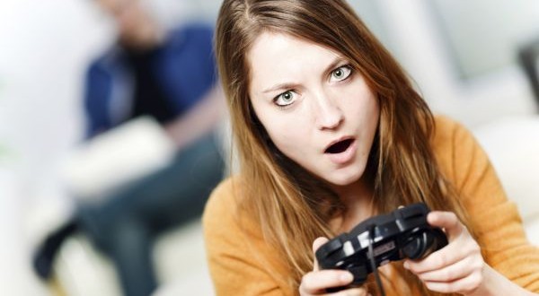 Playing-video-games-2-600x330