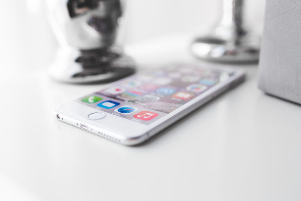 apple-iphone-technology-white